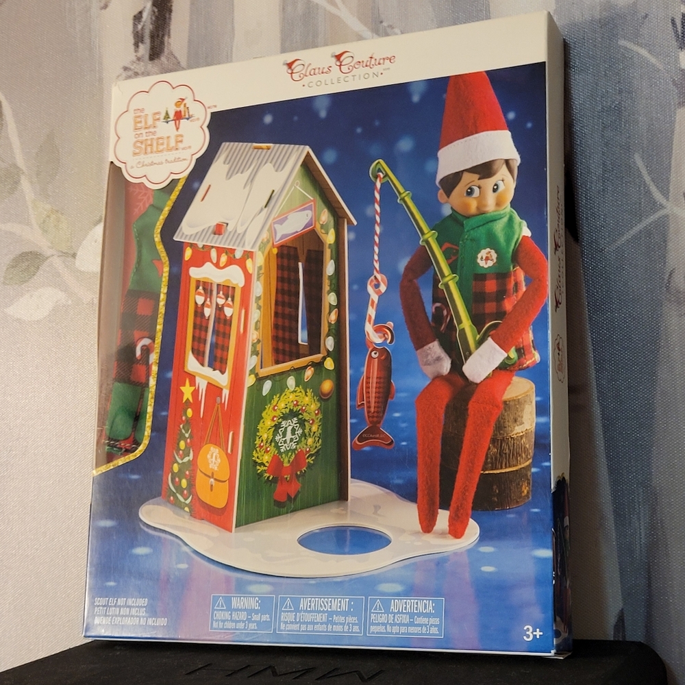 The Elf On The Shelf Frosted Fishing Hut Claus Couture Collection *Elf Not Incl* - Picture 3 of 15